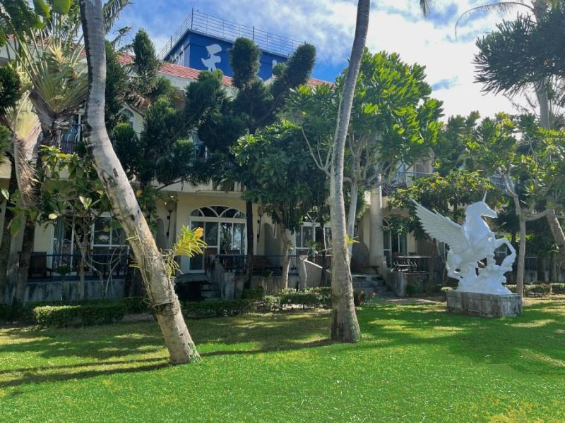 ננואן Swan Lake Villa Resort מראה חיצוני תמונה